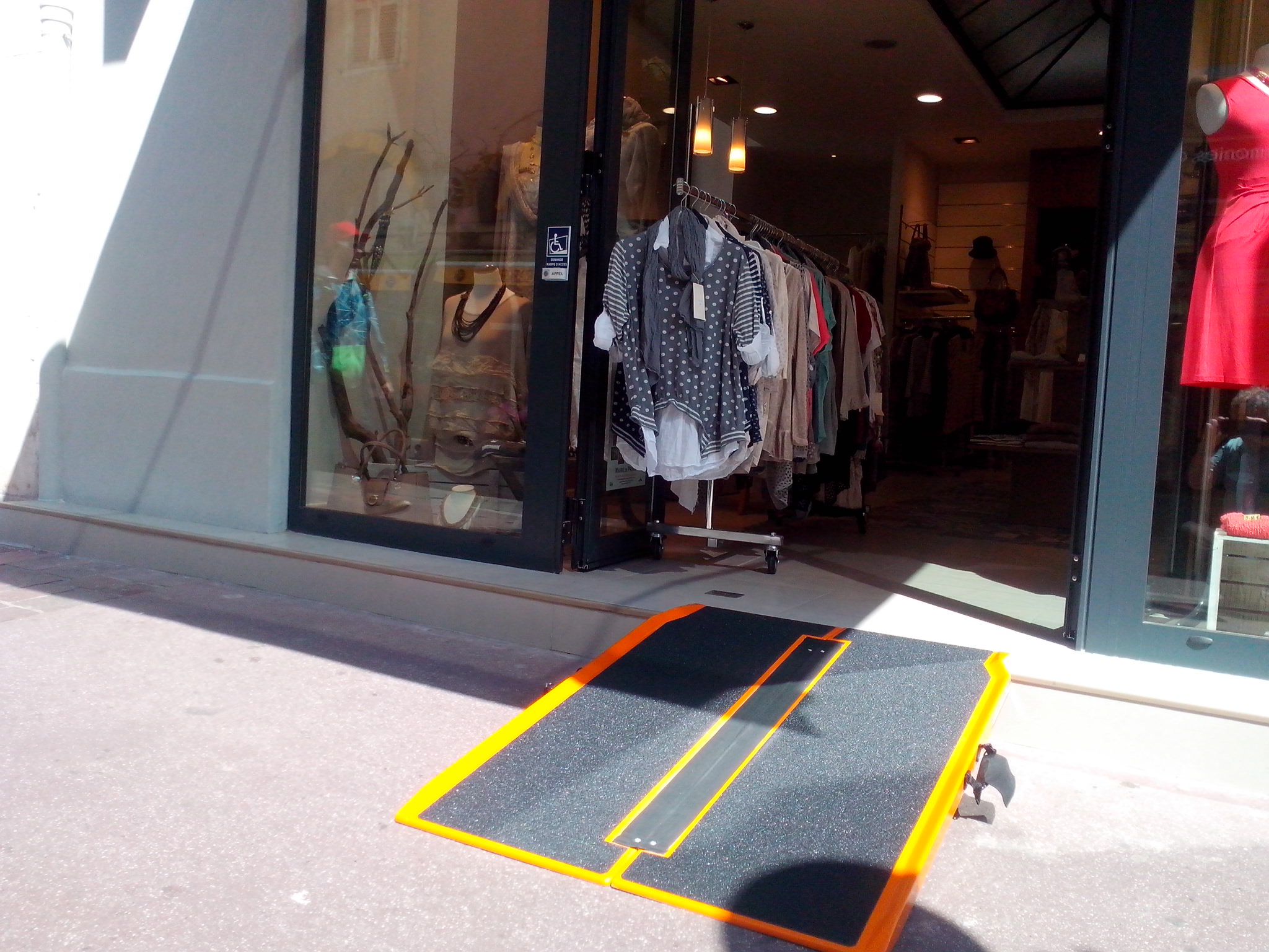 rampe-amovible-commerce-et-carillon